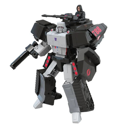 Transformers Collaborative G.I. Joe x Transformers Megatron H.I.S.S. Tank & Baroness
